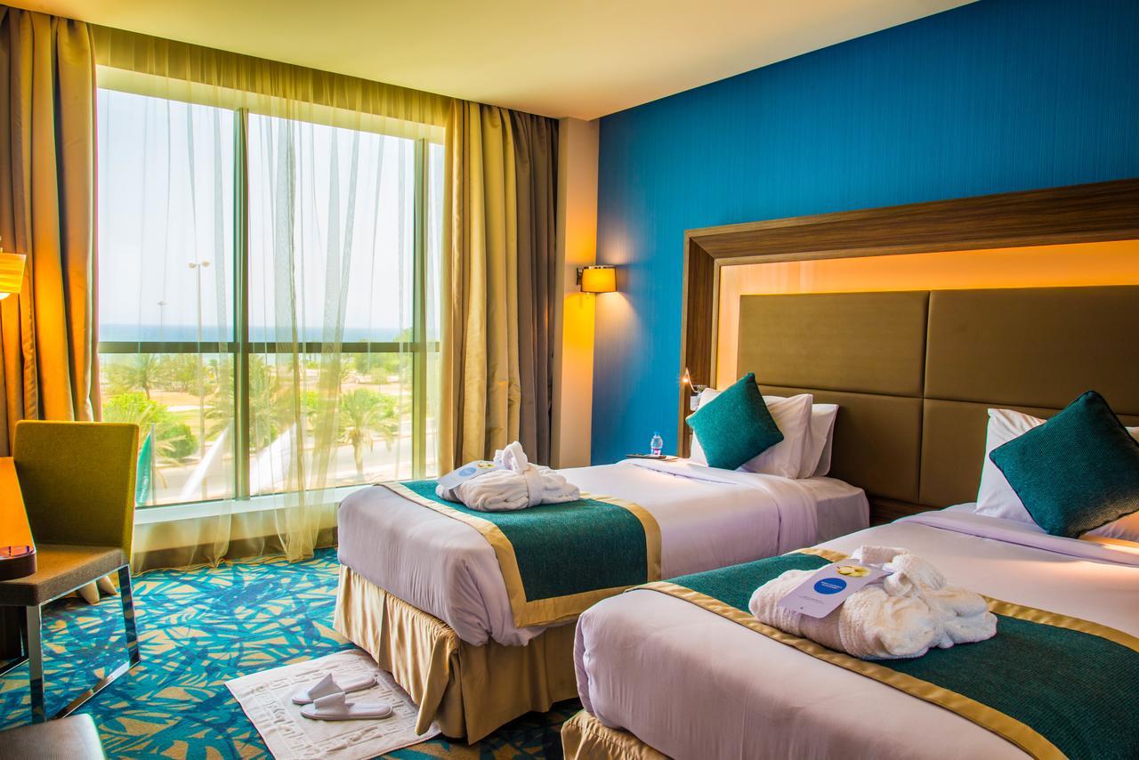 Novotel Yanbu Albahr Экстерьер фото