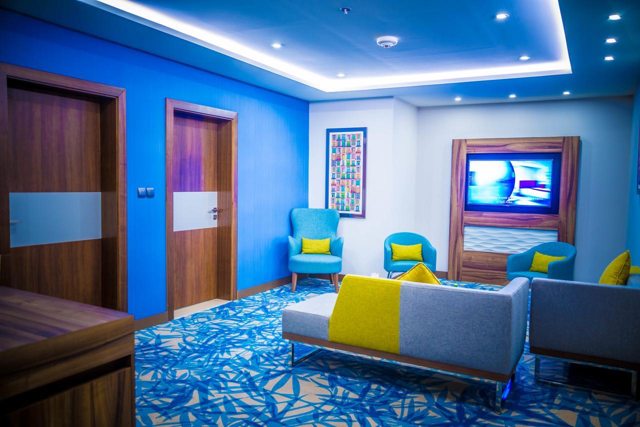 Novotel Yanbu Albahr Экстерьер фото